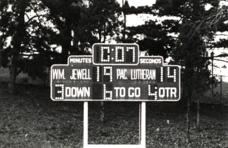 wjc-football-photo-1981-11-21_0036